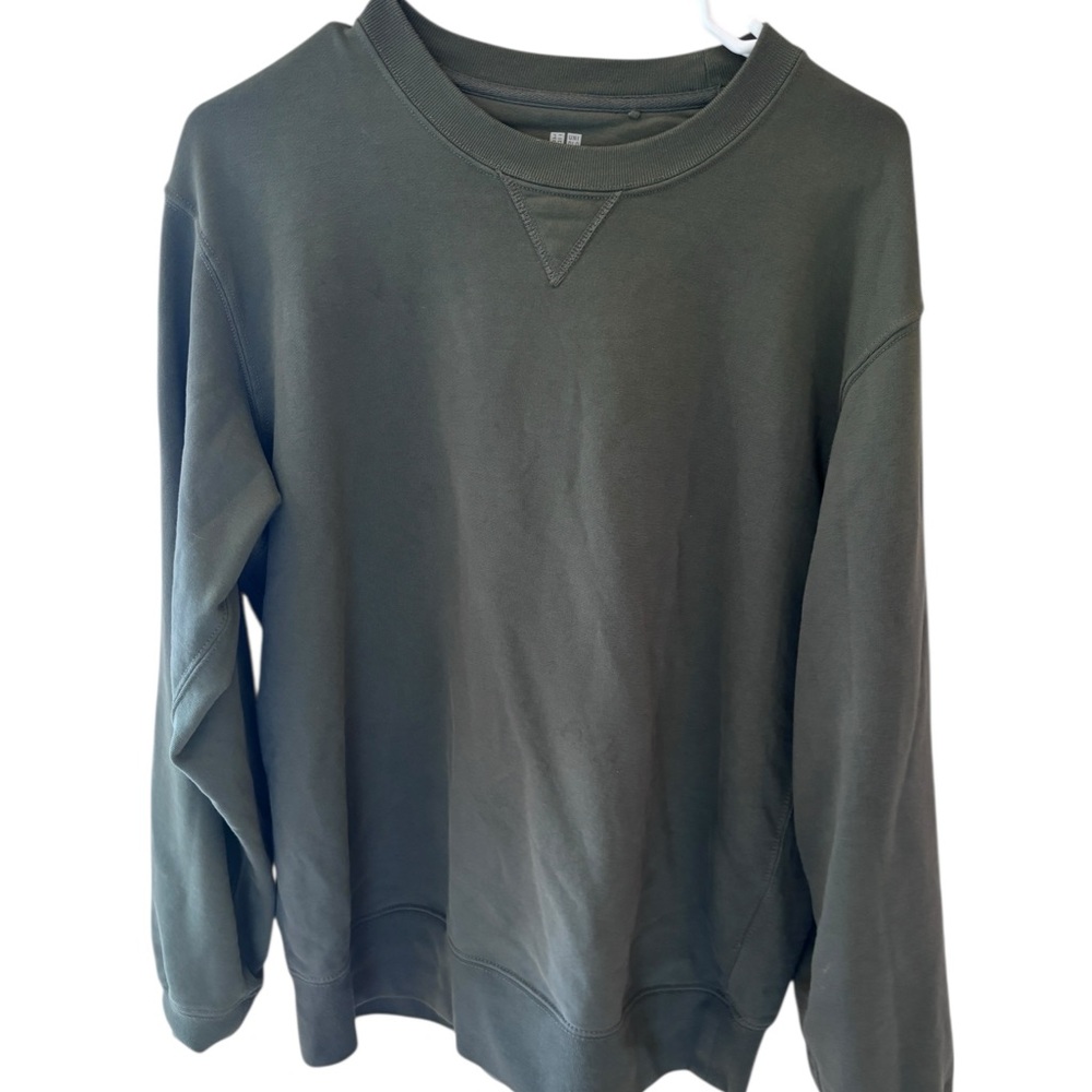 Uniqlo Crewneck Sweatshirt – Olive Green – Size Medium